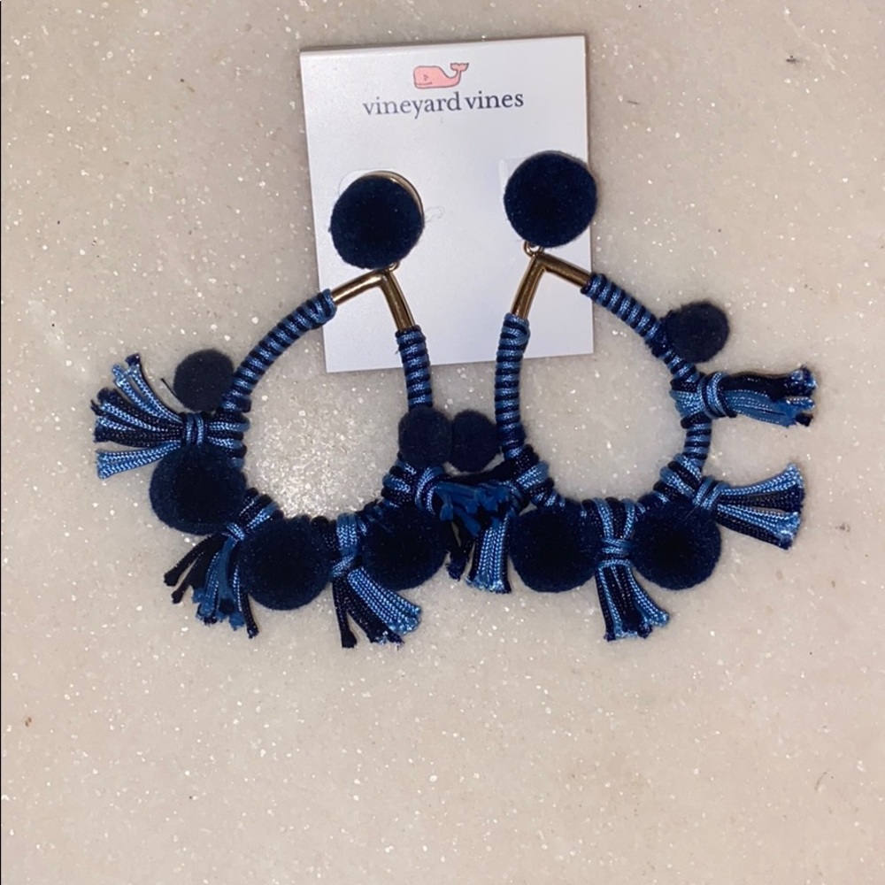 BRAND NEW! Vineyard Vines earrings